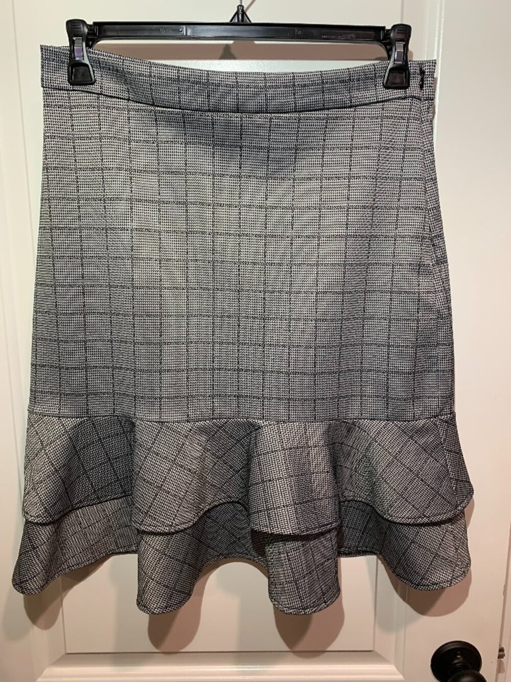 Banana Republic Women's Glen Plaid Flounce Hem Skirt Size 8